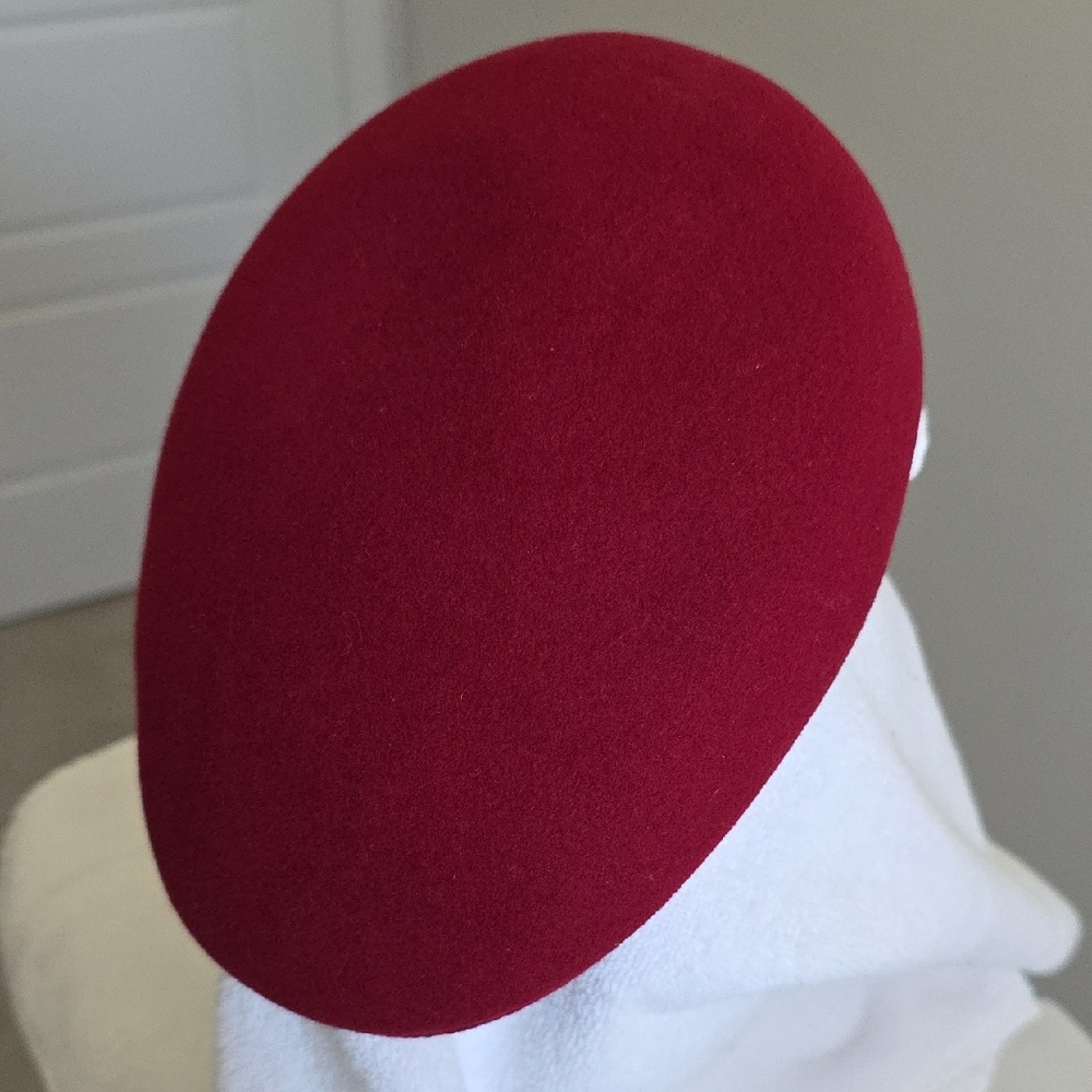 "Royal Ascot Red Wool Hat – Make Every Outing Iconic!"